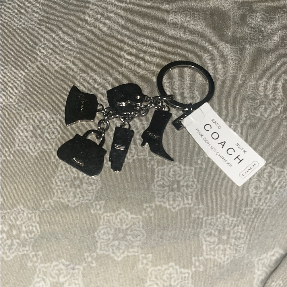 💋SOLD💋Coach Breast Cancer Awareness pink and White Charm Key Holder - Picture 4 of 4